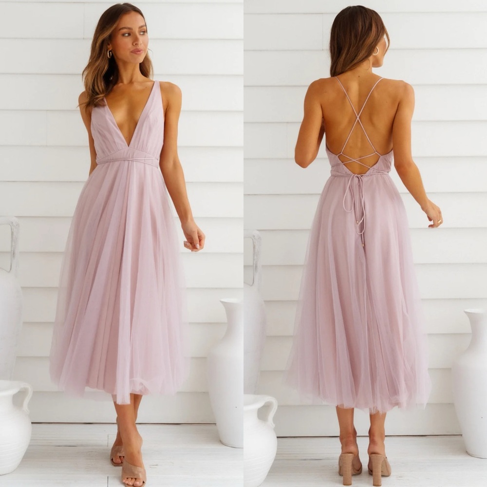 BNWT (MEDIUM) SUMMER CINDERELLA MIDI DRESS LILAC